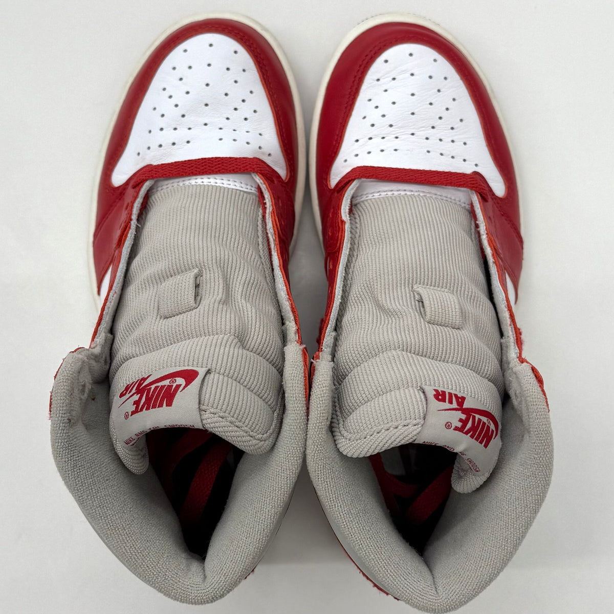 Air Jordan 1 Retro High OG 'Varsity Red' Women