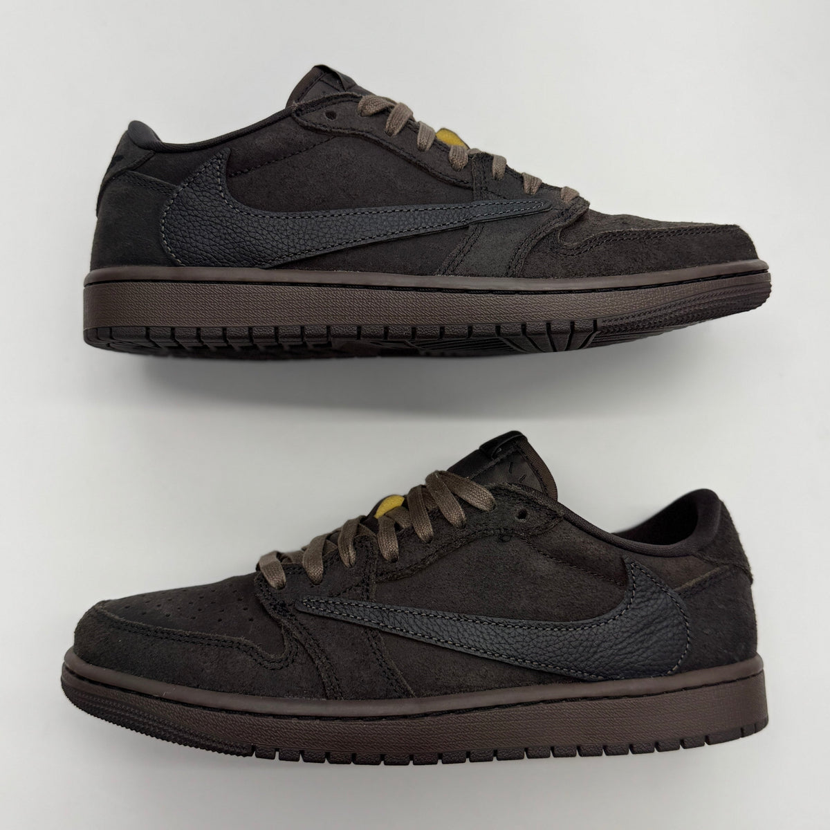 Jordan 1 Retro Low OG SP Travis Scott Velvet Brown