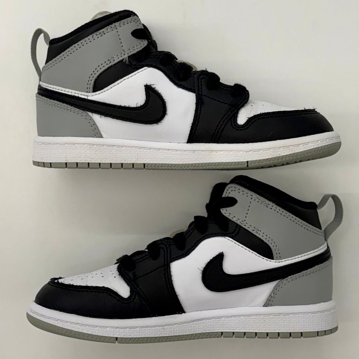 Jordan 1 Mid Barons (PS)