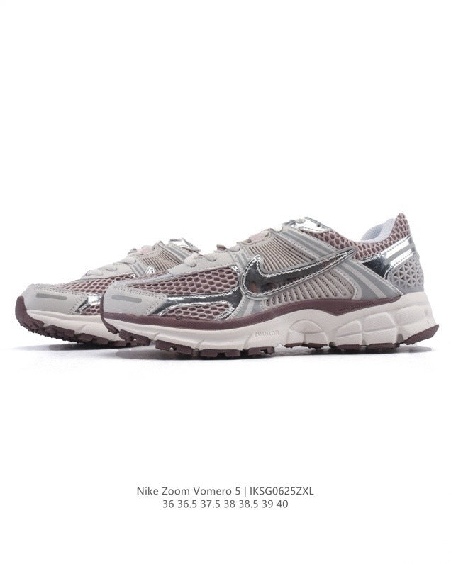 Nike Zoom Vomero 5