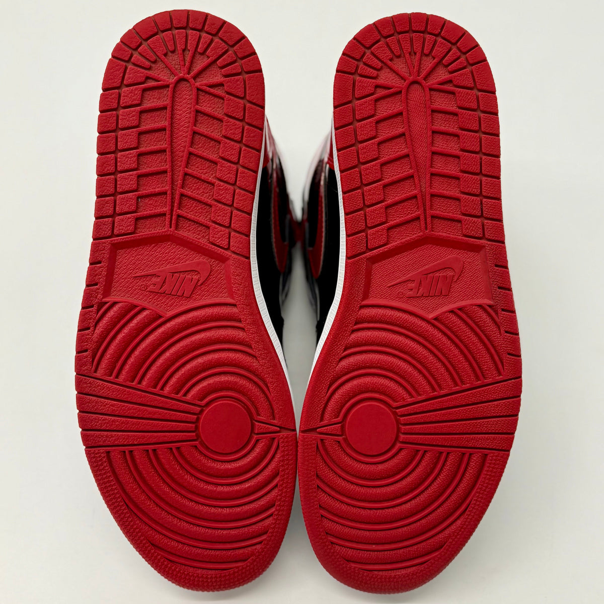 Jordan 1 Retro High OG 'Patent Bred'