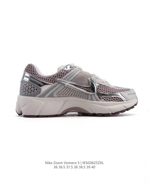 Nike Zoom Vomero 5