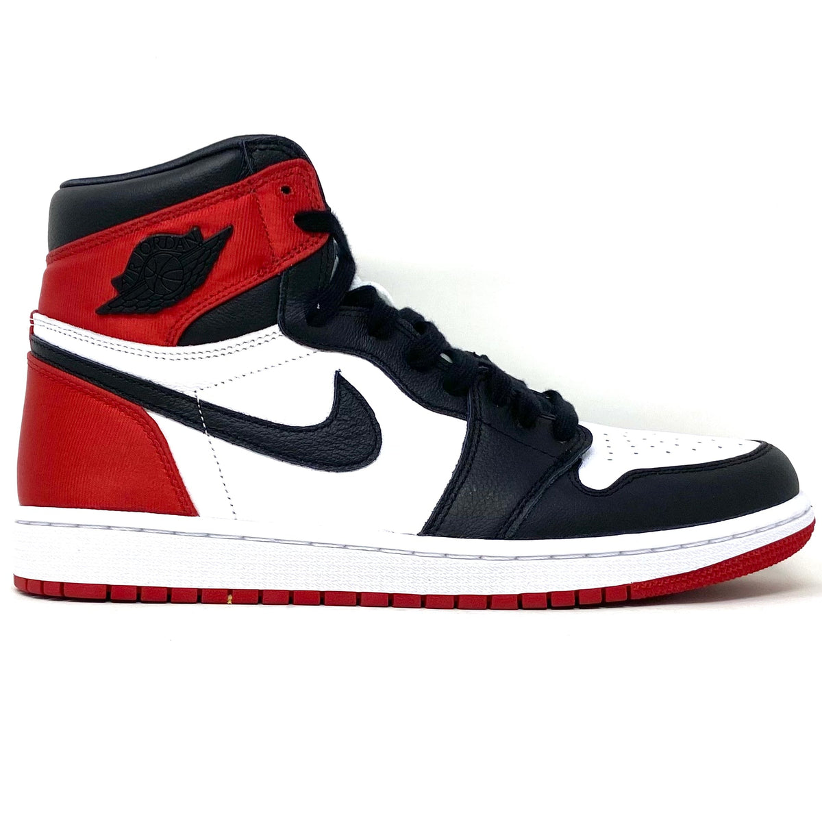 Jordan 1 Retro High 'Satin Black Toe' (Women)