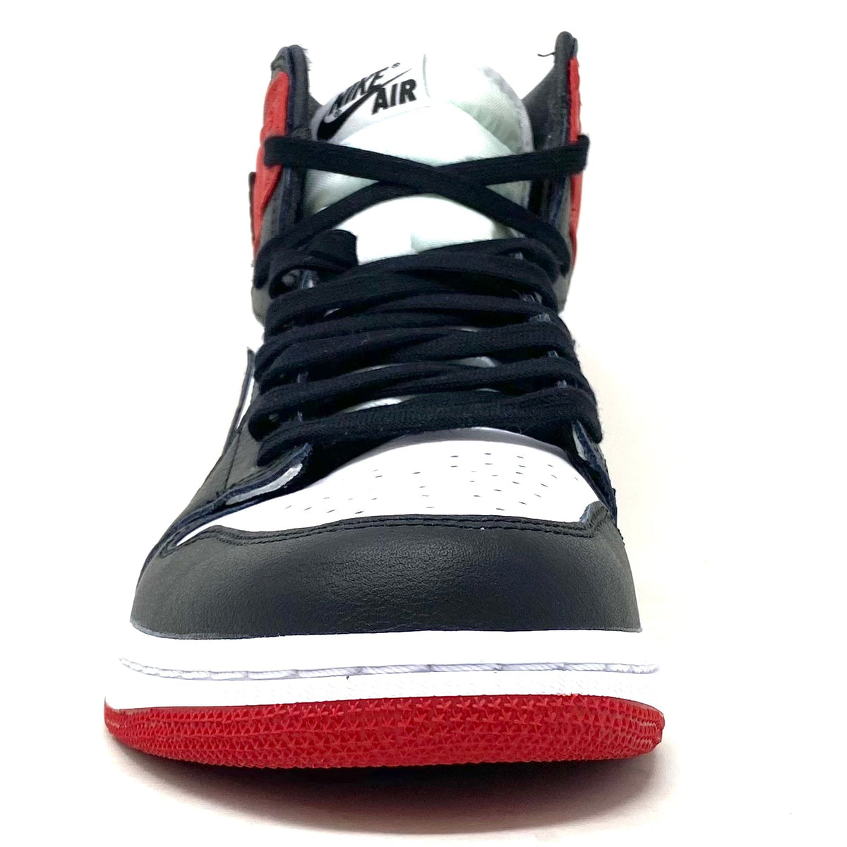 Jordan 1 Retro High 'Satin Black Toe' (Women)